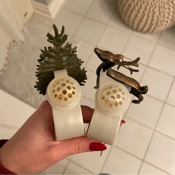 Bath & Body Works Christmas Wallflowers - Picture 3 of 5